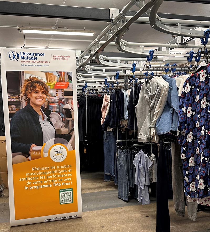 Réserve du magasin Monoprix maintant avec banner TMS Pros - © Cramif